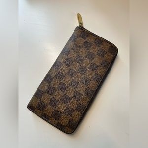Authentic Louis Vuitton wallet